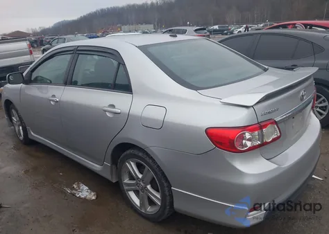 2013 Toyota Corolla S z USA, uszkodzony, nr VIN 2T1BU4EE9DC076613